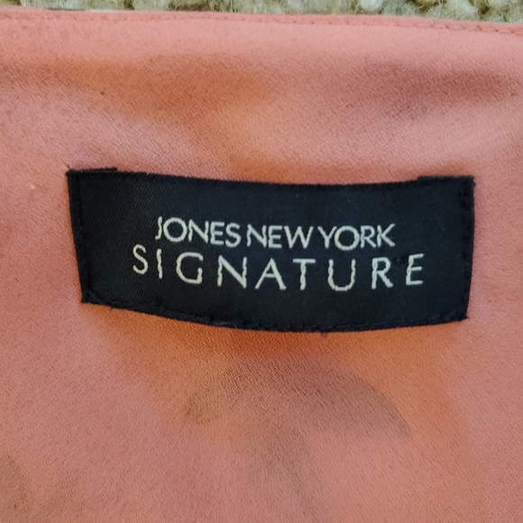 Jones New York Signature Pink floral Dress - Picture 4 of 8